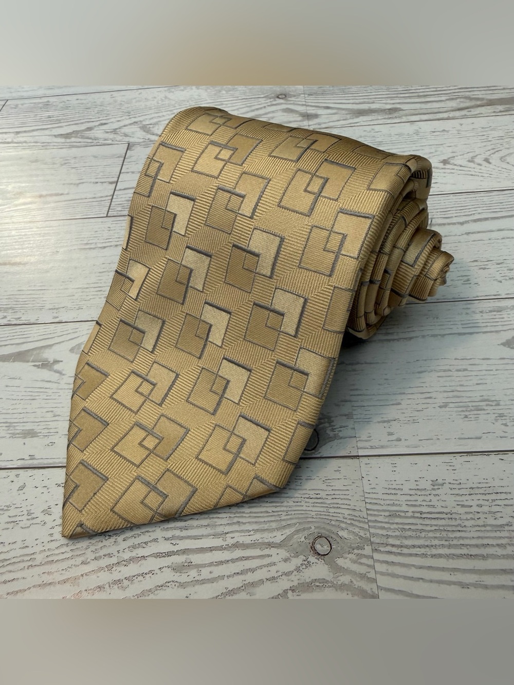 Giorgio Armani Gold Geometric Silk Necktie
